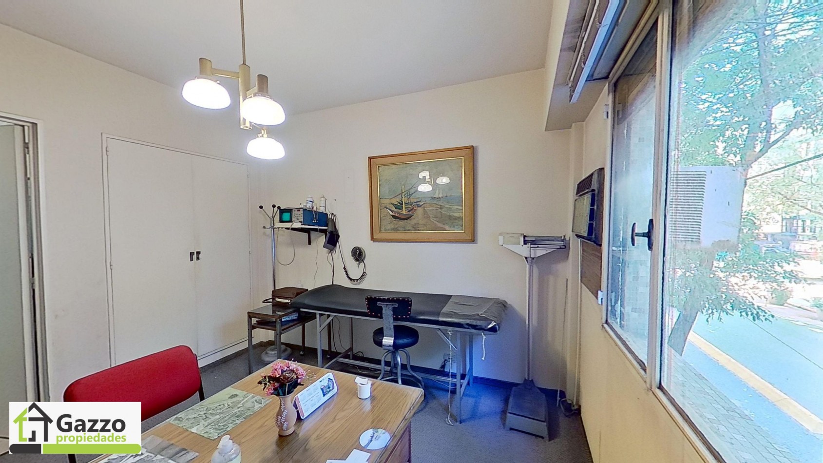Departamento de 2 ambientes + bano en suite + cocina separada