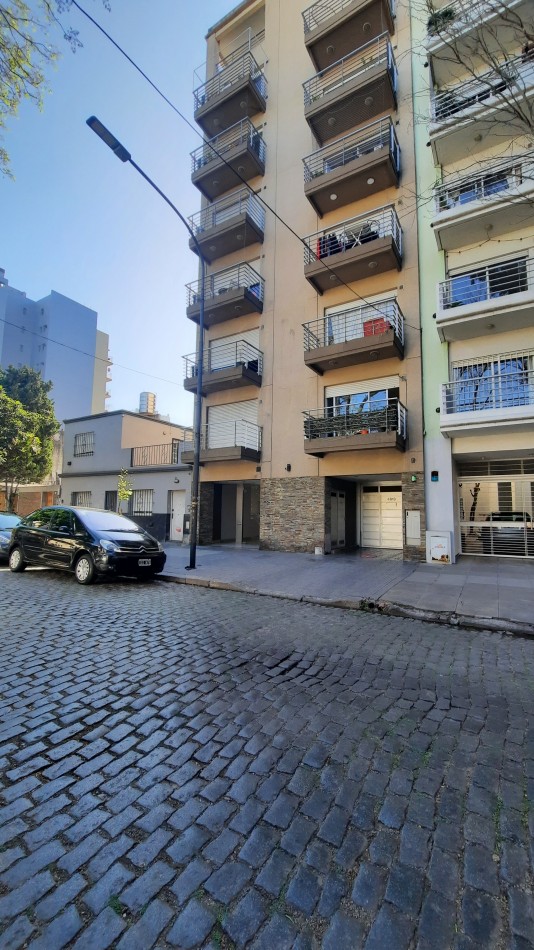 Departamento de 2 ambientes con patio