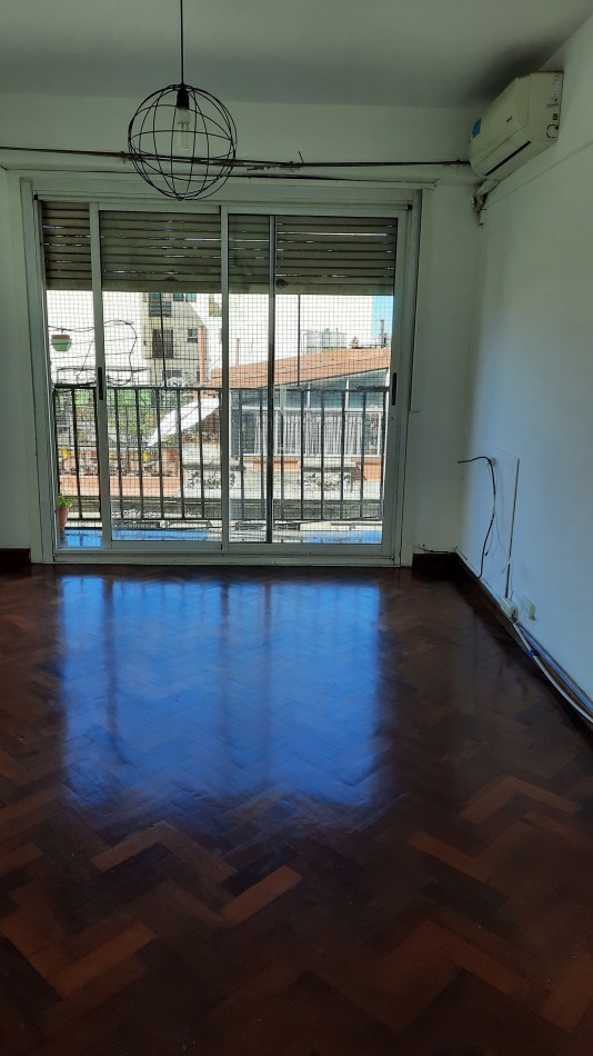 Departamento 3 ambientes al frente + lavadero + todo luz