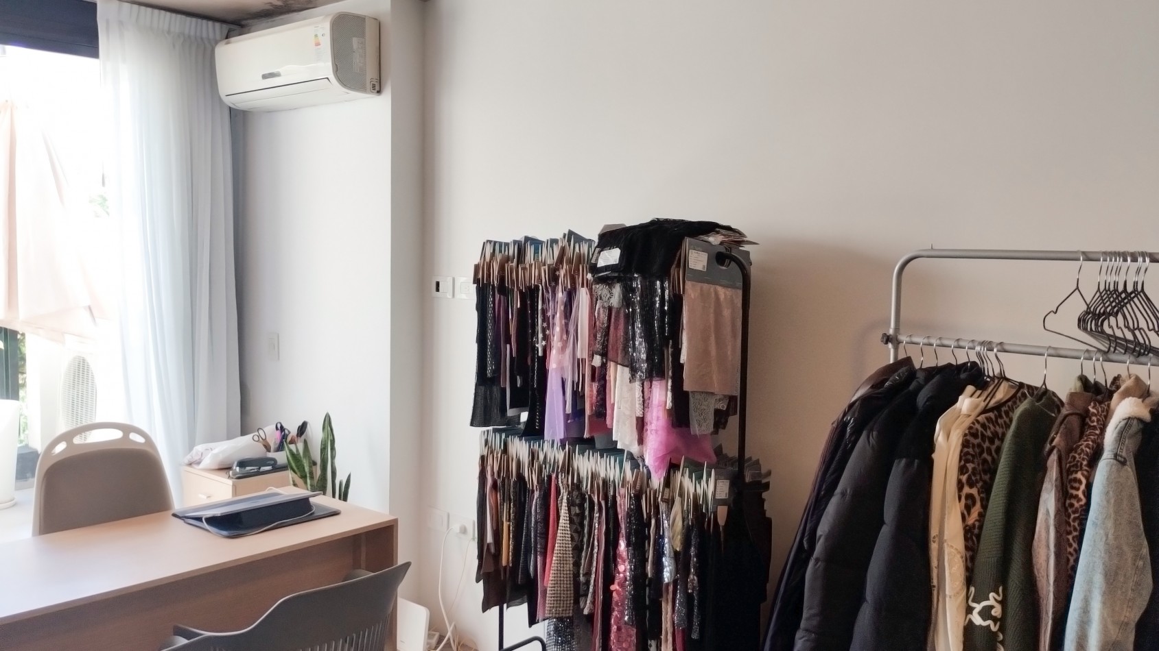 Excelente monoambiente + Amplia terraza