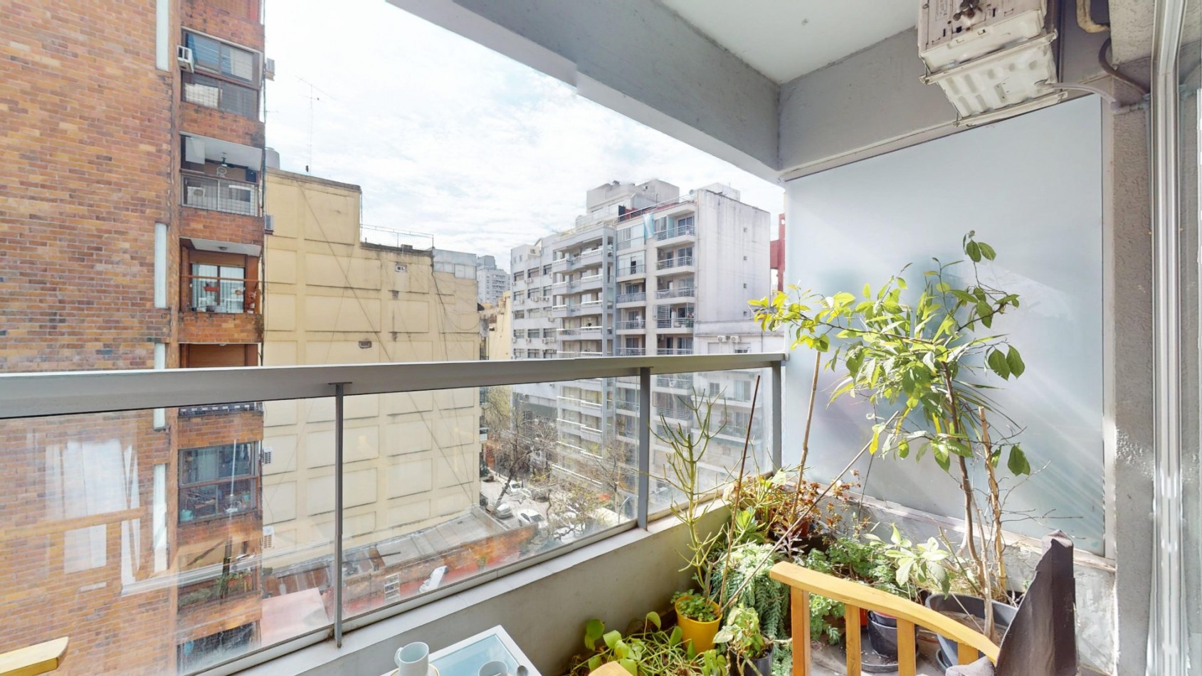 Departamento 2 ambientes + cochera + baulera + SUM + Pileta + Gimnasio + Super luminoso + Seguridad