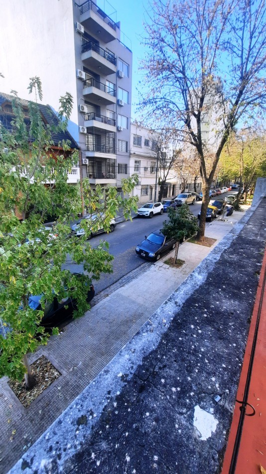 Alquiler de casa de 4ambientes con patio, terraza y garaje