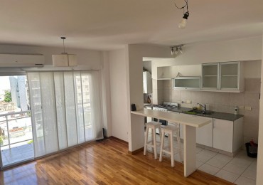 Excelente 2 ambientes con balcon y cochera fija cubierta - Super luminoso